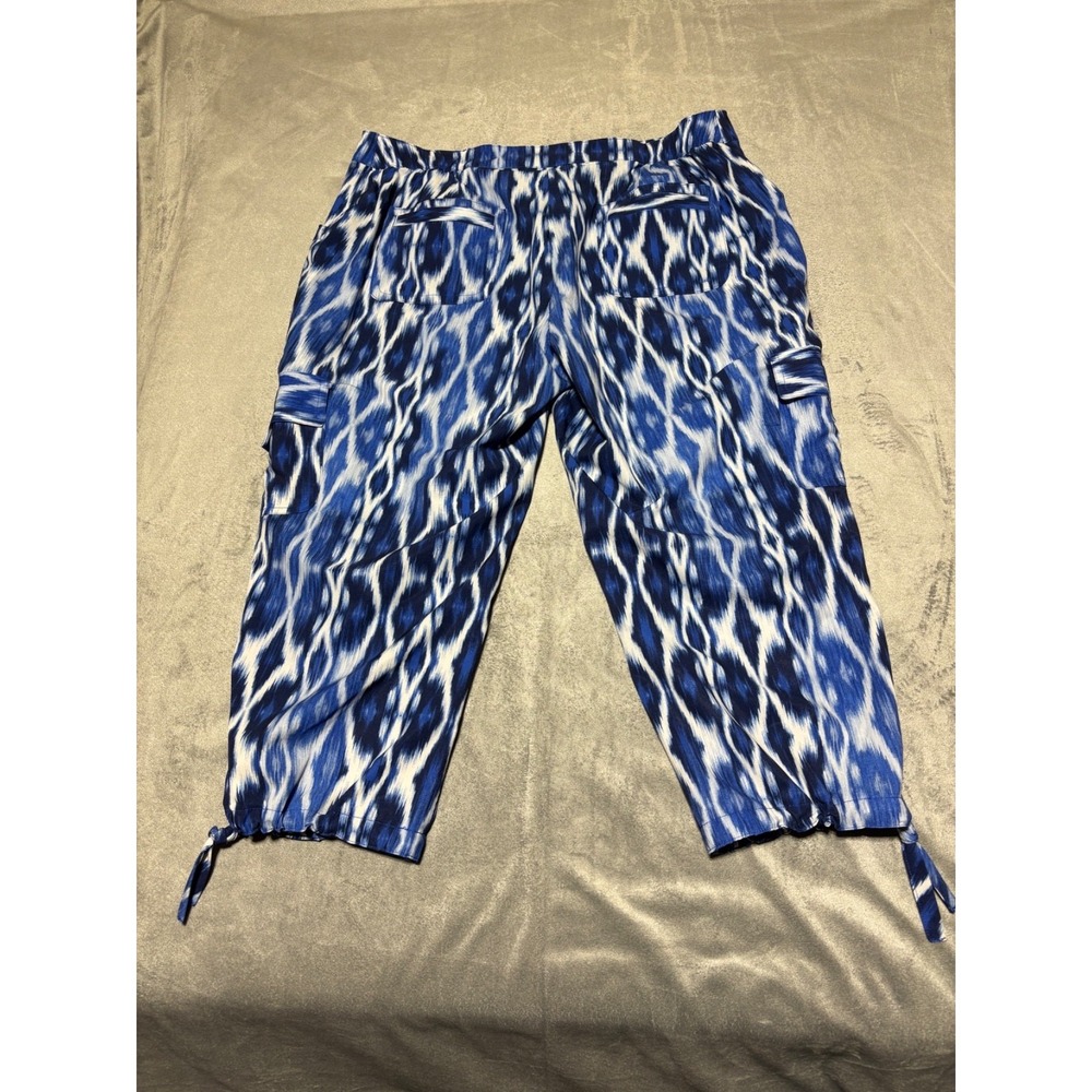 Chicos Zenergy Womens Size 2 (US L) Blue White Ikat Cargo Pants 570232199 Wear - Picture 11 of 14